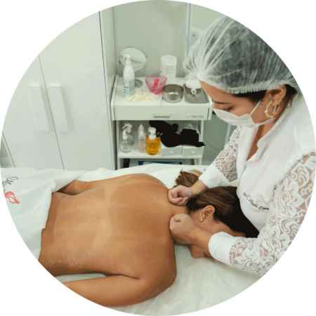 Dra. Mayte Peres - Biomedicina Estética: Massagem